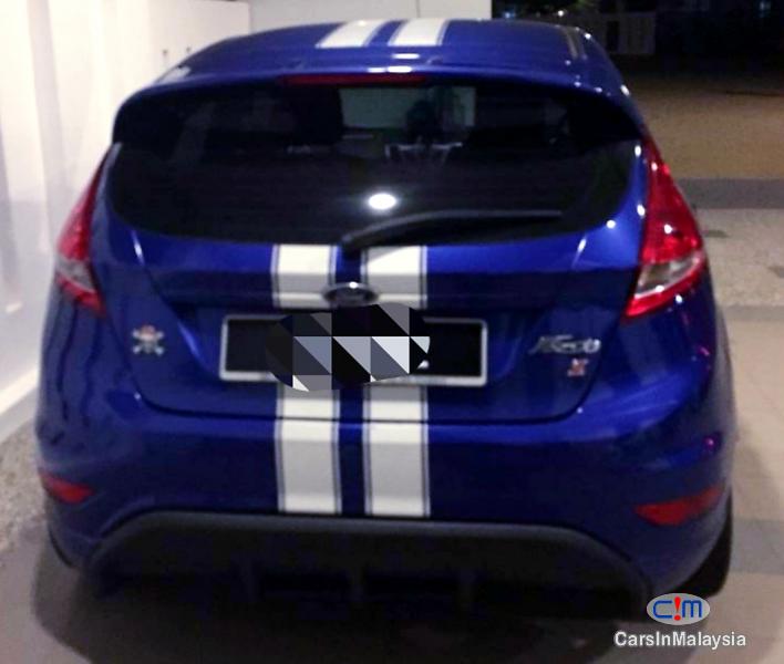 Ford Fiesta 1.6-LITER ECONOMY HATCHBACK Automatic 2013 - image 2