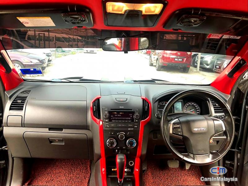 Isuzu D-Max 2.5-LITER 4X4 DOUBLE CAB DIESEL TURBO Automatic 2016 in Malaysia - image