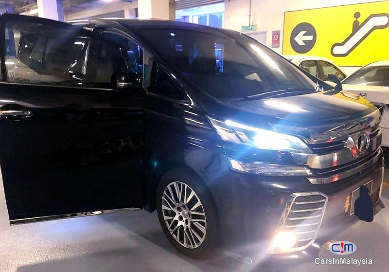 Picture of Toyota Vellfire 2.5-LITER LUXURY 7 SEATER FAMILY MPV Automatic 2016