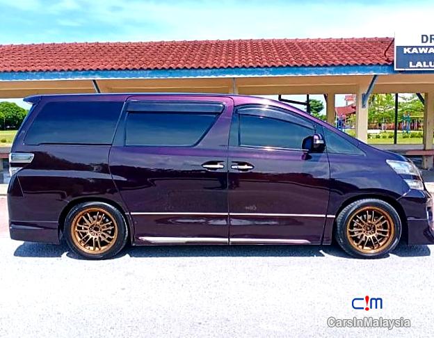 Toyota Vellfire 2.4-LITER LUXURY AUTO MPV 8 SEATER Automatic 2016 - image 13