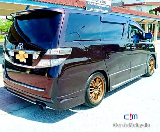 Toyota Vellfire 2.4-LITER LUXURY AUTO MPV 8 SEATER Automatic 2016 in Malaysia