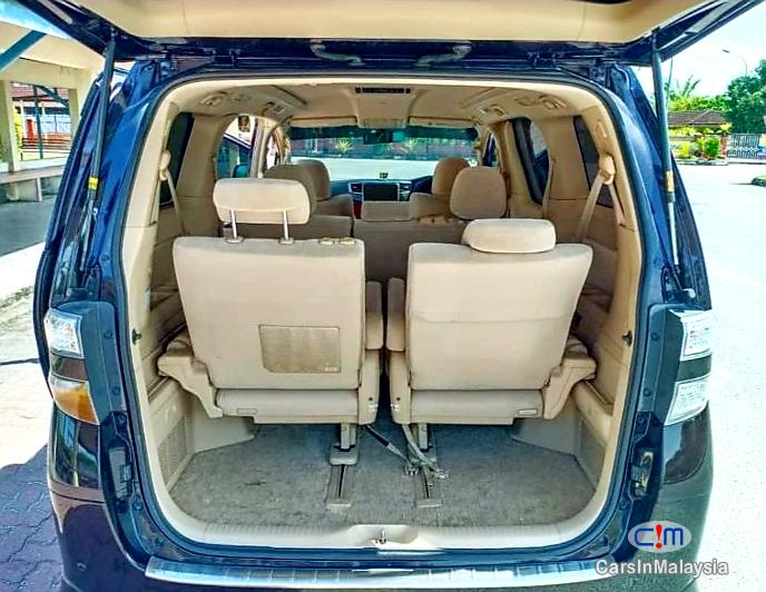 Toyota Vellfire 2.4-LITER LUXURY AUTO MPV 8 SEATER Automatic 2016 - image 9
