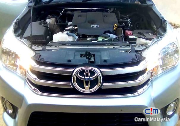 Toyota Hilux REVO 2.4 Manual 2018 - image 8