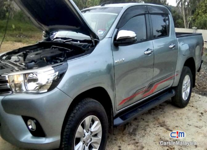 Toyota Hilux REVO 2.4 Manual 2018 - image 9