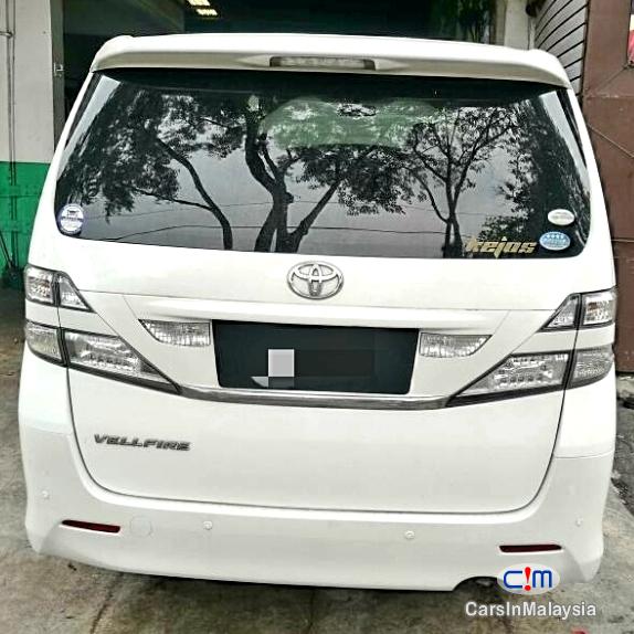 Toyota Vellfire Original Standard Recon Japan Automatic 2010 in Johor