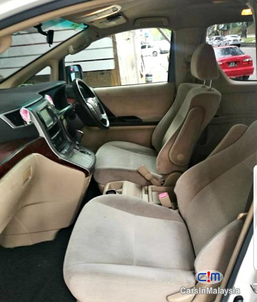 Picture of Toyota Vellfire Original Standard Recon Japan Automatic 2010 in Johor