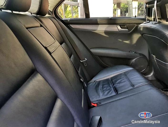 Mercedes Benz C250 CGI 1.8 CGI LUXURY SEDAN TURBO Automatic 2013 - image 5