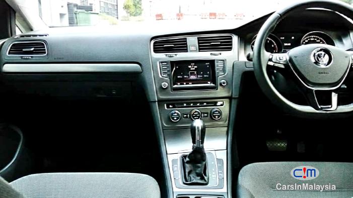 Volkswagen Golf 1.4-LITER TSI TURBO FUEL SAVER N POWERFULL Automatic 2013 - image 17