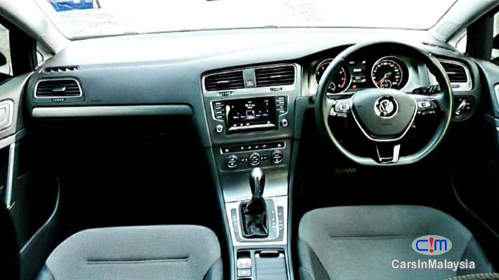 Volkswagen Golf 1.4-LITER TSI TURBO FUEL SAVER N POWERFULL Automatic 2013 - image 9