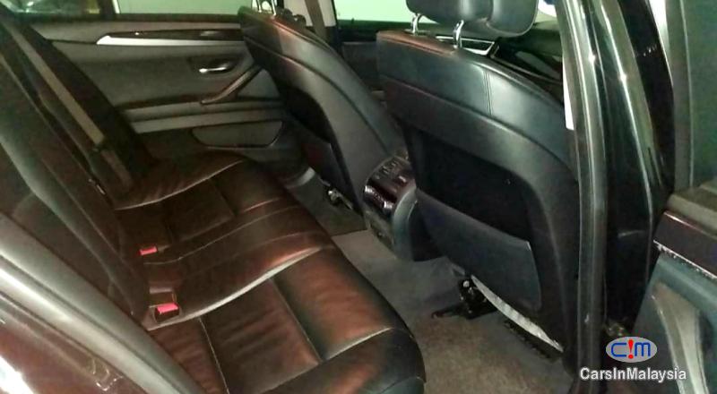 BMW 5 Series 2.5-LITER LUXURY SEDAN Automatic 2011 in Kuala Lumpur - image