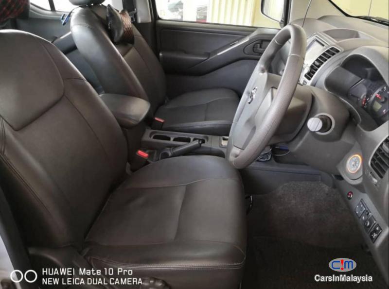 Nissan Navara 2.5-LITER 4x4 DOUBLE CAB DIESEL TURBO Automatic 2015 in Malaysia