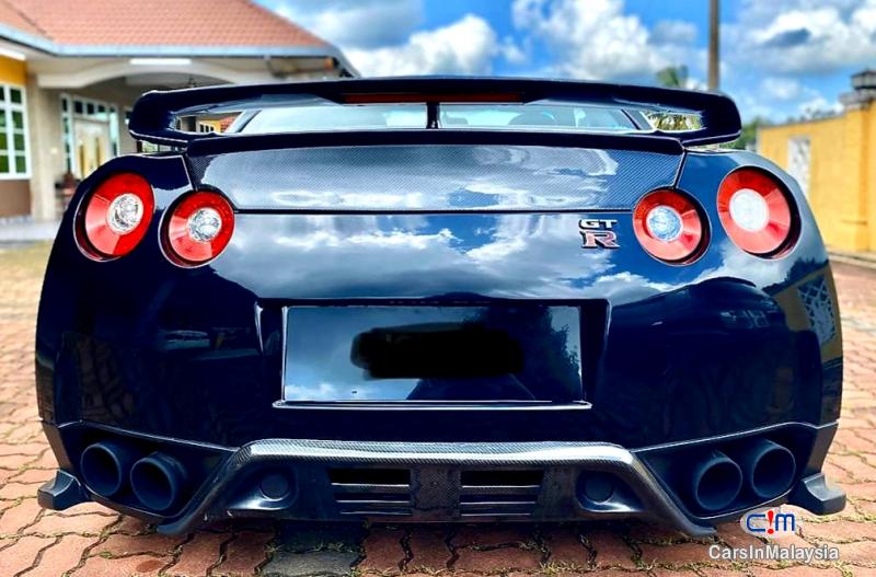 Nissan GTR 3.8-LITER STAGE 2 750BHP SUPER SPORT CAR Automatic 2011 - image 2