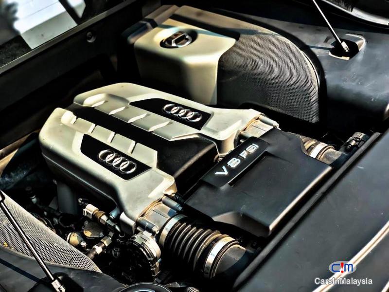 Audi R8 4.2-LITER POWERFUL LUXURY SUPER SPORT CAR Automatic 2010 - image 10