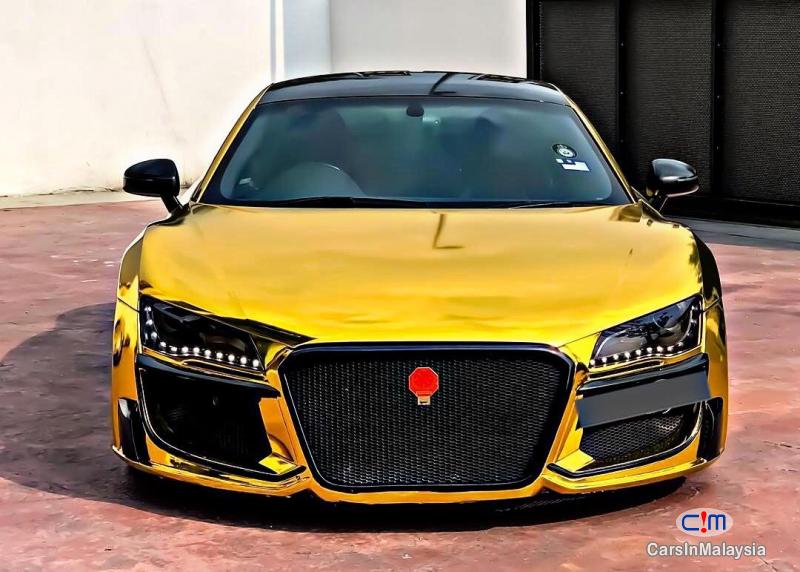 Audi R8 4.2-LITER POWERFUL LUXURY SUPER SPORT CAR Automatic 2010 - image 5