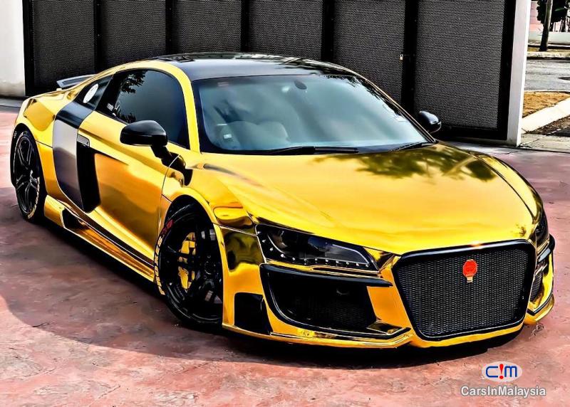 Audi R8 4.2-LITER POWERFUL LUXURY SUPER SPORT CAR Automatic 2010 - image 6