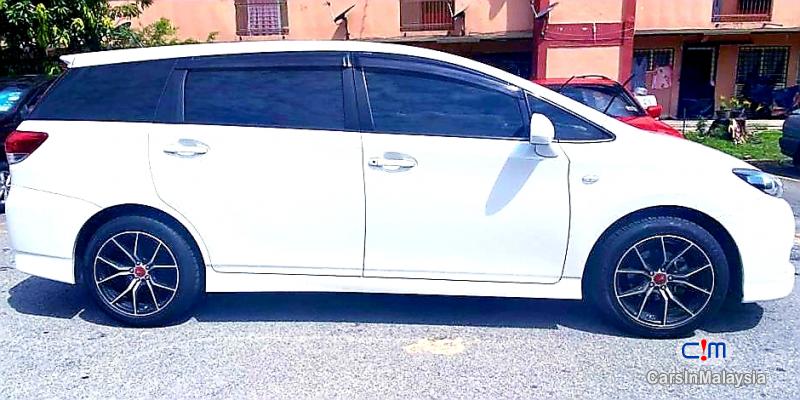 Toyota Wish 1.8-LITER NEW FACELIFT 7 SEATER MPV FUEL SAVER FAMILY SUV Automatic 2017 - image 11