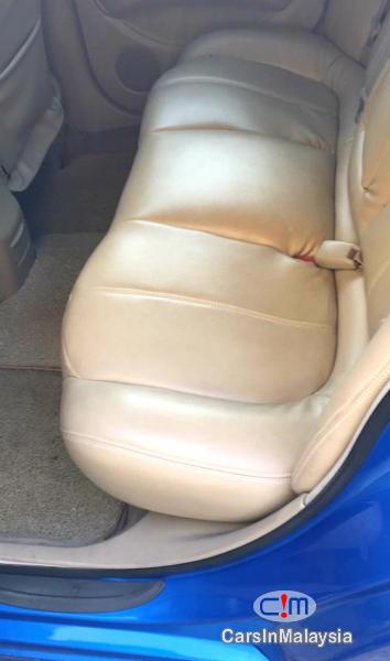 Nissan Sylphy 2.0-LITER LUXURY SEDAN Automatic 2009 - image 4