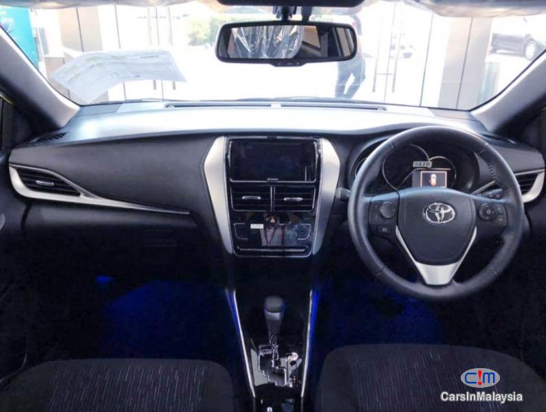 Toyota Yaris 1.5-LITER BEAUTIFUL ECONOMY HATCHBACK Automatic 2019 - image 4