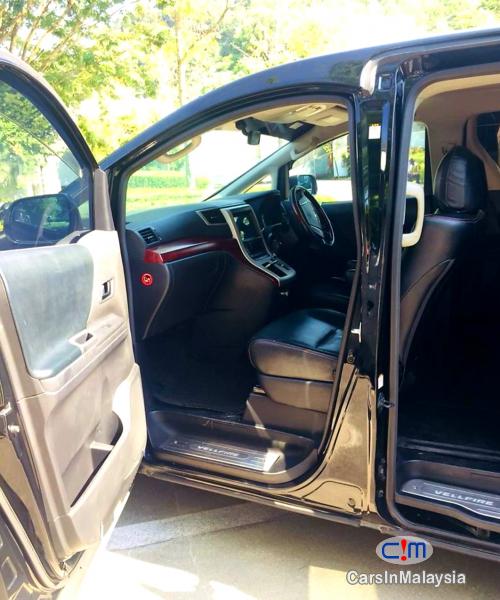 Toyota Vellfire 2 4-LITER LUXURY MPV 7 SEATER Automatic 2016 - image 9