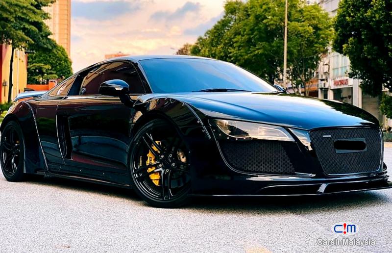 Audi R8 4.2-LITER TFSI POWERFUL LUXURY SUPER SPORT CAR Automatic 2012 - image 7