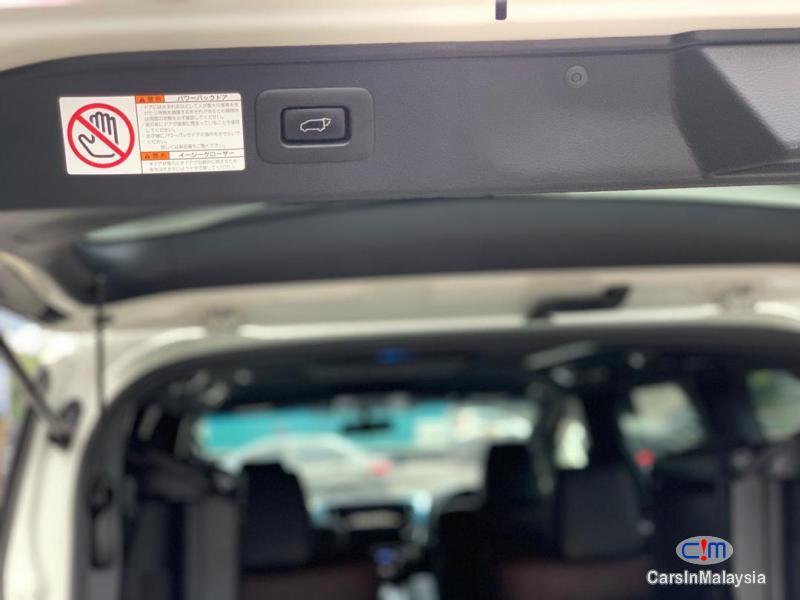Toyota Alphard 2.5-LITER LUXURY FAMILY MPV Automatic 2017 - image 12