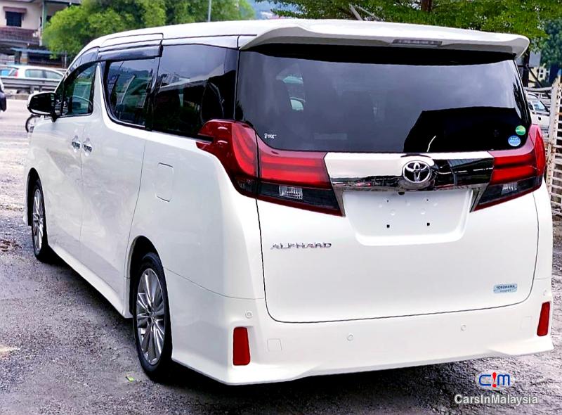 Picture of Toyota Alphard 2.5-LITER LUXURY FAMILY MPV Automatic 2017 in Kuala Lumpur