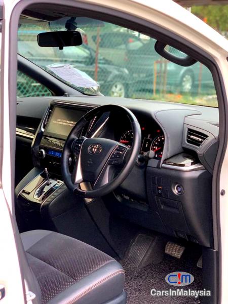 Toyota Alphard 2.5-LITER LUXURY FAMILY MPV Automatic 2017 - image 9