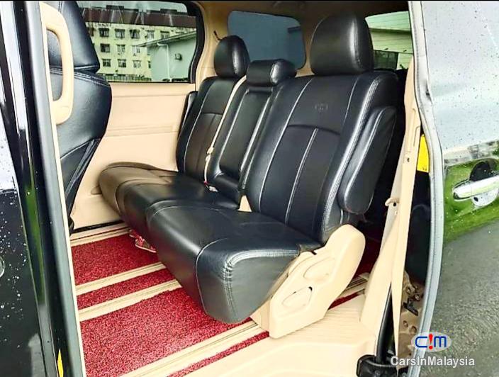 Toyota Vellfire 2.4-LITER LUXURY FAMILY MPV 8 SEATER Automatic 2014 - image 12
