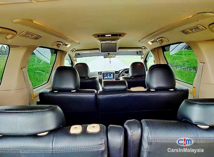 Toyota Vellfire 2.4-LITER LUXURY FAMILY MPV 8 SEATER Automatic 2014 - image 15