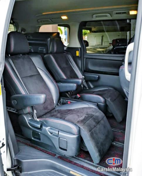 Toyota Vellfire 2.4-LITER LUXURY MPV 7 SEATER Automatic 2016 in Selangor - image