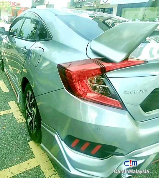 Honda Civic 1.8-LITER LUXURY SPORT SEDAN Automatic 2017