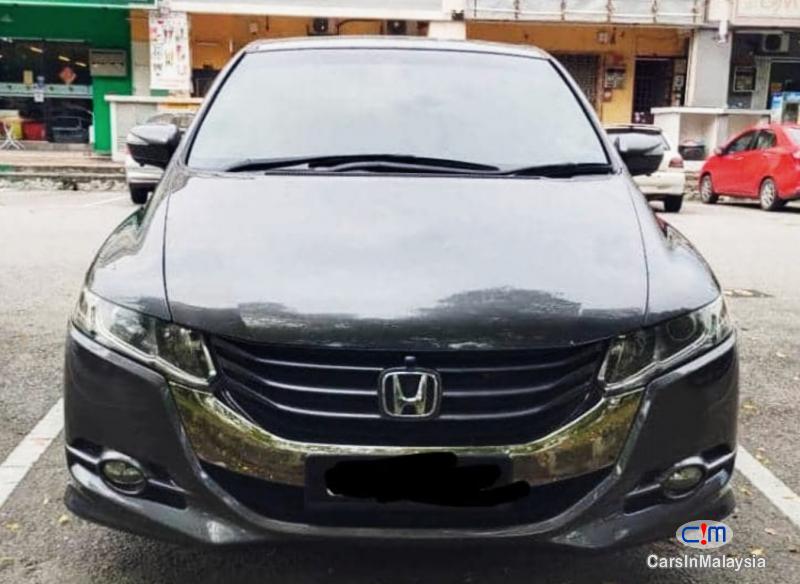 Honda Odyssey 2.4-LITER LUXURY FAMILY MPV Automatic 2012 - image 16