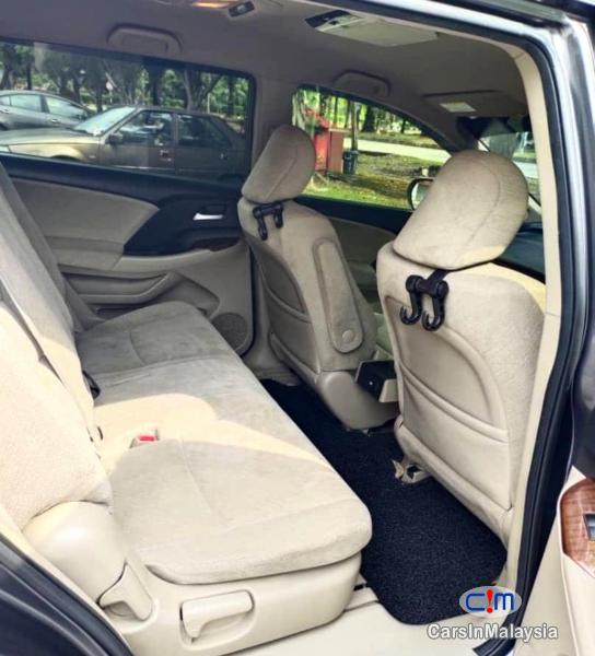 Honda Odyssey 2.4-LITER LUXURY FAMILY MPV Automatic 2012 in Malaysia - image
