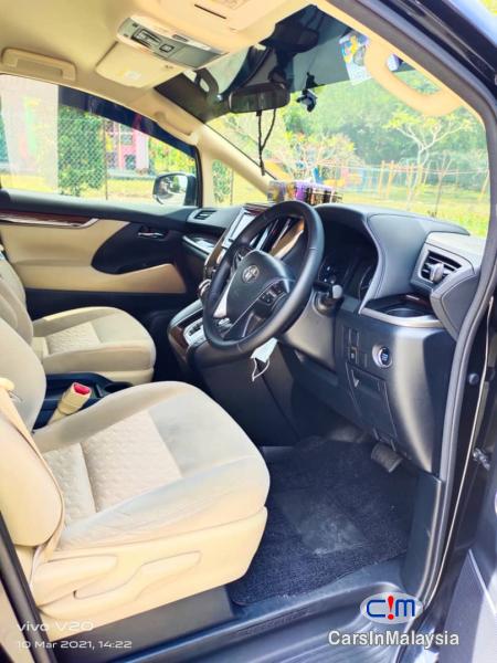 Toyota Vellfire 2.5-LITER LUXURY 7 SEATER FAMILY MPV Automatic 2020 - image 12