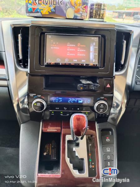 Toyota Vellfire 2.5-LITER LUXURY 7 SEATER FAMILY MPV Automatic 2020 in Selangor - image