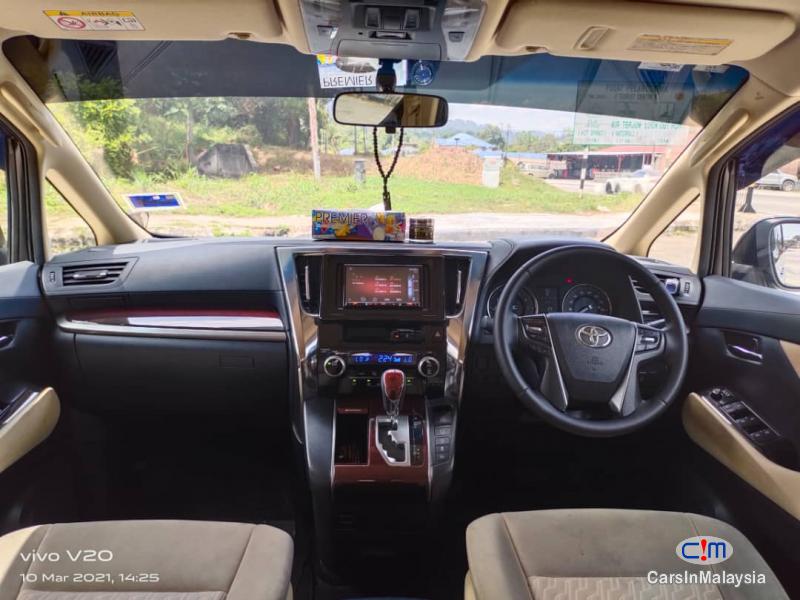 Toyota Vellfire 2.5-LITER LUXURY 7 SEATER FAMILY MPV Automatic 2020 in Malaysia - image