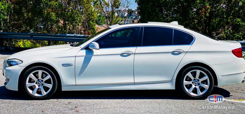 BMW 3.0-LITER LUXURY LEMOUSINE FULLSPEC Automatic 2011 - image 14