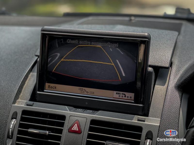 Mercedes Benz C200 CGI 1.8-LITER LUXURY SEDAN Automatic 2010 - image 7