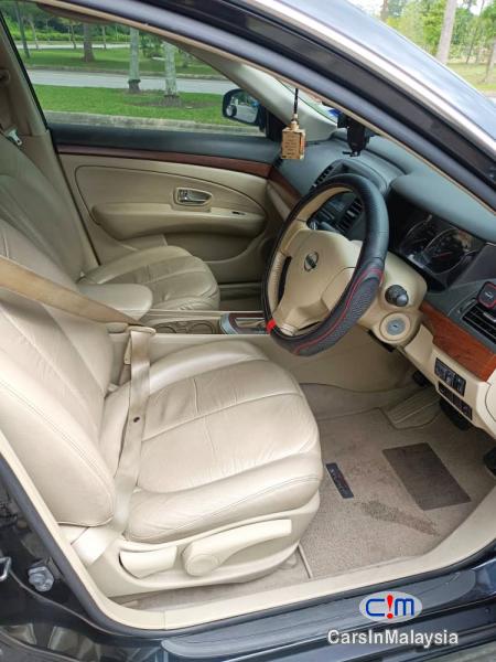 Nissan Sylphy 2.0-LITER ECONOMIC LUXURY SEDAN Automatic 2010 - image 7
