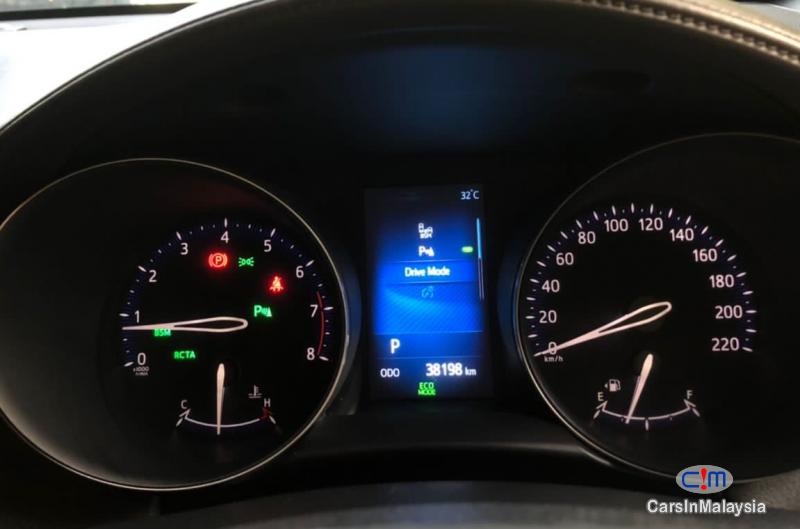 Toyota 1.8-LITER SPORTS SUV KERETA SAMBUNG BAYAR Automatic 2018 - image 5