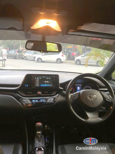 Toyota 1.8-LITER SPORTS SUV KERETA SAMBUNG BAYAR Automatic 2018 - image 8