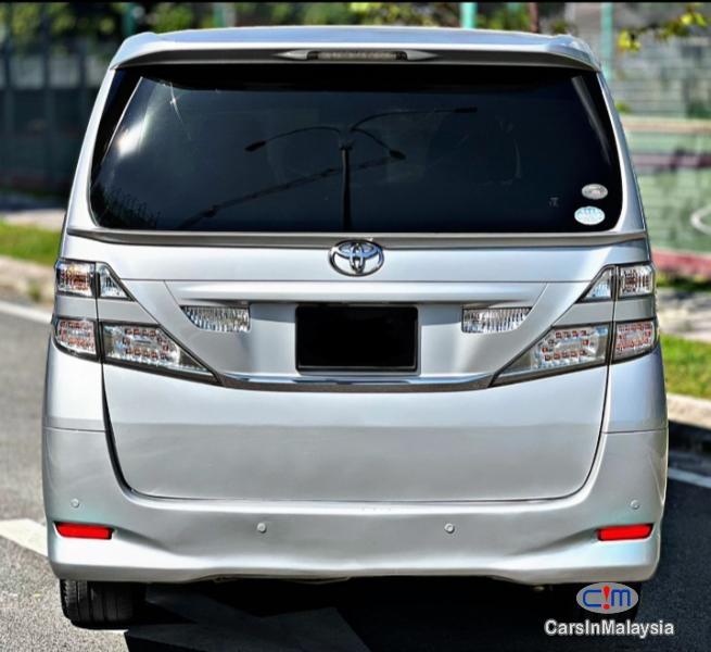 Toyota Vellfire 2.4-LITER 7 SEATERS FAMILY MPV Automatic 2013 in Selangor