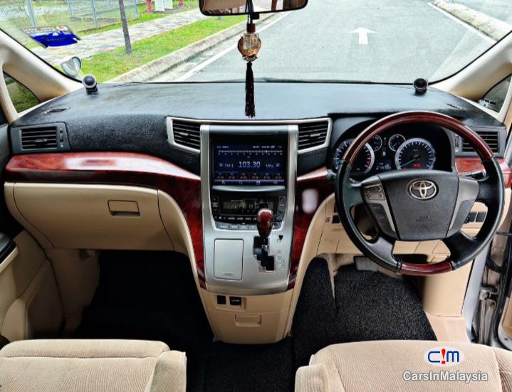 Picture of Toyota Vellfire 2.4-LITER 7 SEATERS FAMILY MPV Automatic 2013 in Selangor