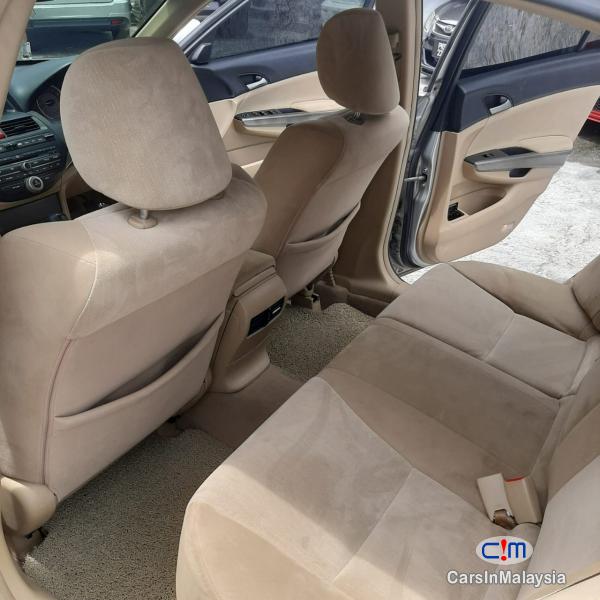 Honda Accord Automatic 2009 - image 10