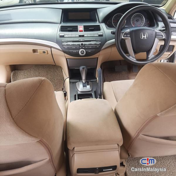 Honda Accord Automatic 2009 - image 13