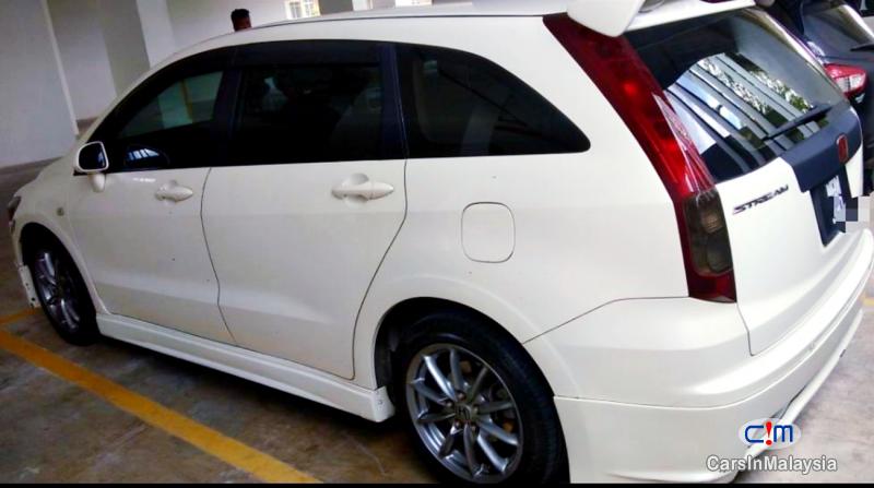 Honda Stream 1.8-LITER FAMILY SMALL MPV Automatic 2008