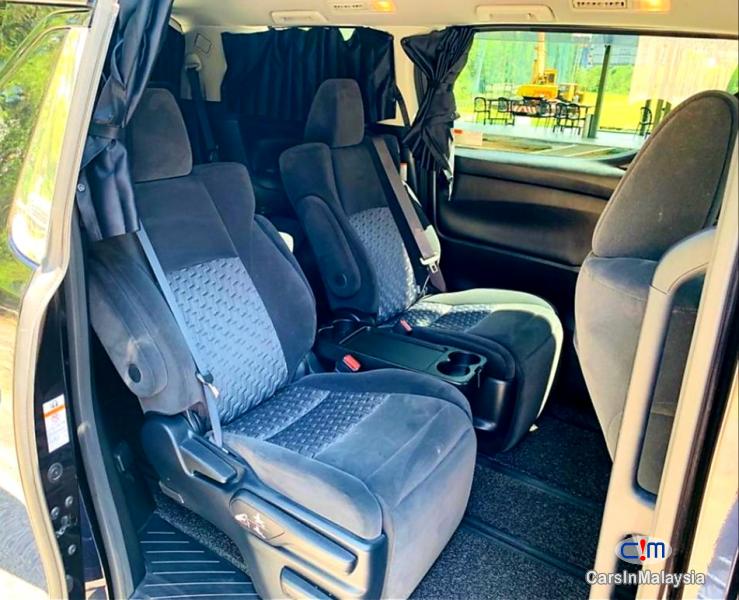 Toyota Vellfire 2.5-LITER 7 SEATER LUXURY FAMILY MPV Automatic 2018 - image 11