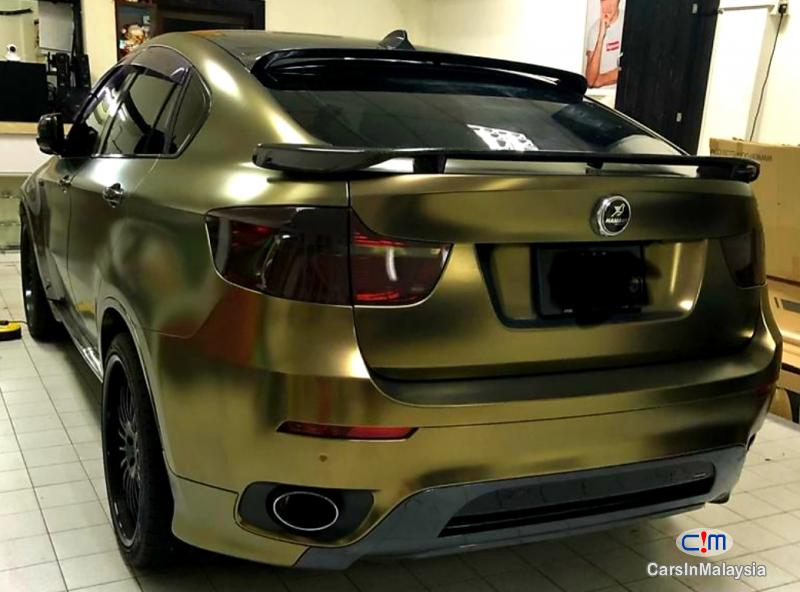 BMW 4.4-LITER TWIN TURBO LUXURY SUV Automatic 2013 in Malaysia