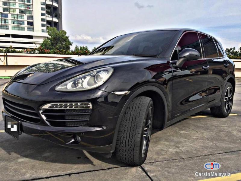 Porsche Cayenne 3.6-LITER FAMILY LUXURY SUV Automatic 2012 in Selangor