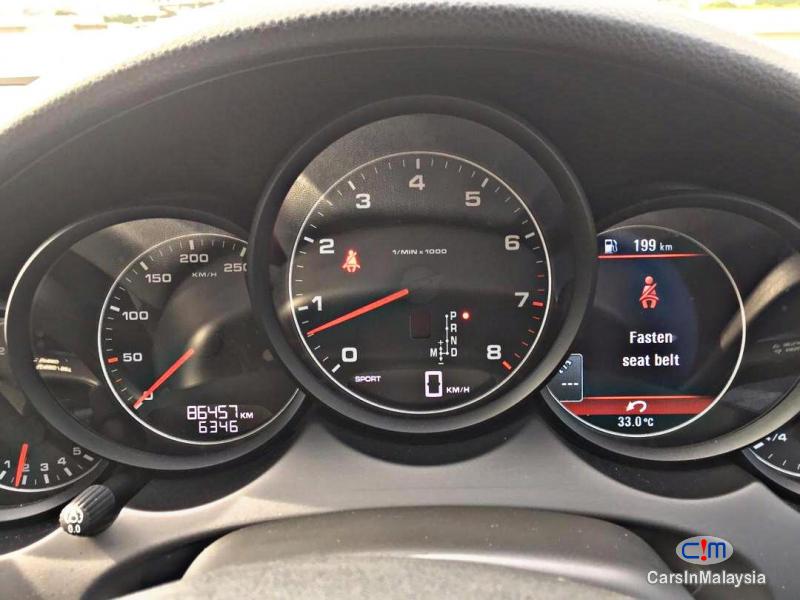 Porsche Cayenne 3.6-LITER FAMILY LUXURY SUV Automatic 2012 in Selangor - image